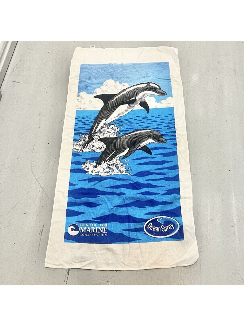 Vintage Ocean Spray beach towel Dolphins center for Marine Conservation